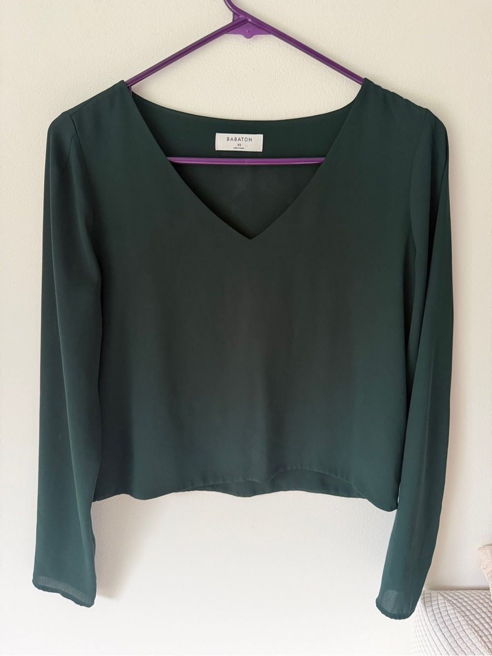 Babaton Deep Green V-Neck Long Sleeve Blouse